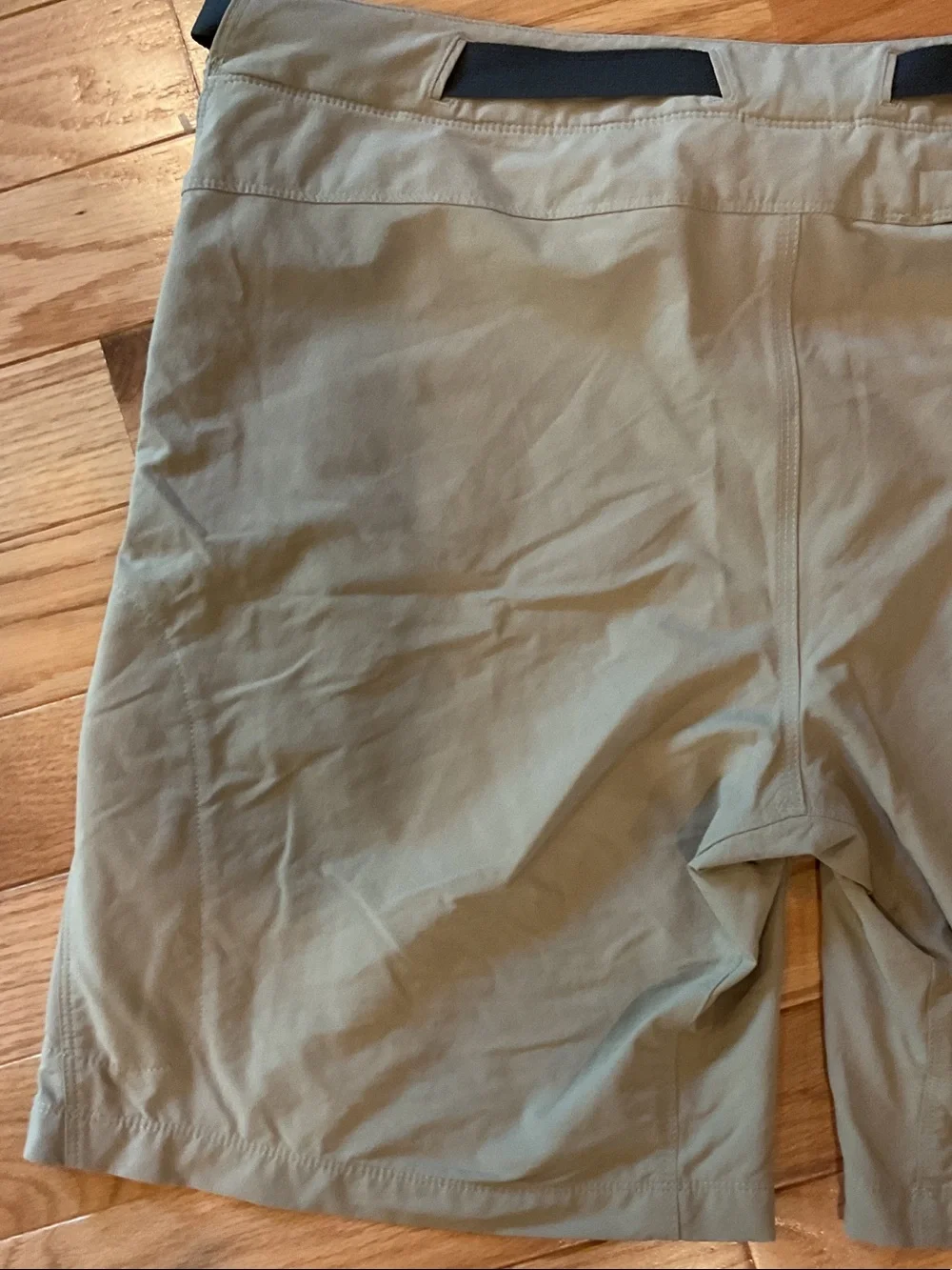 The North Face Men’s Khaki Hiking Shorts 10” inseam sz 40 sport Gorpcore travel